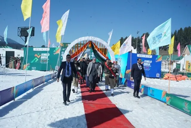 J&K CM calls for artificial snow to boost Gulmarg as global skiing destination