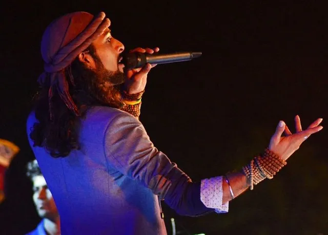 Stunning Singer Rituraj Mohanty stuns again
