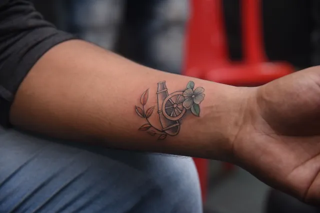 SKIVAS inks youth of Odisha capital with colours of freedom!