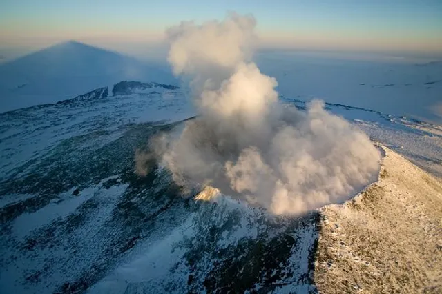 Largest volcanic region on Earth discovered in Antarctica