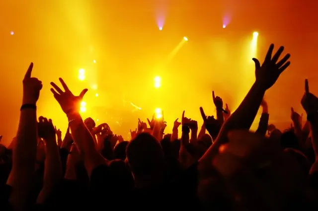 Raid on rave party in Odisha's Puri: 10 girls, 12 youths detained