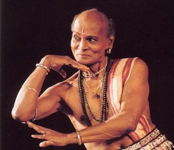 Life and times of Kelucharan Mohapatra through students' eyes