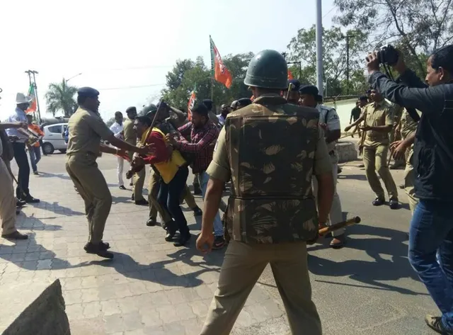 Kunduli row: BJP workers attempt to barge into Odisha CM's res