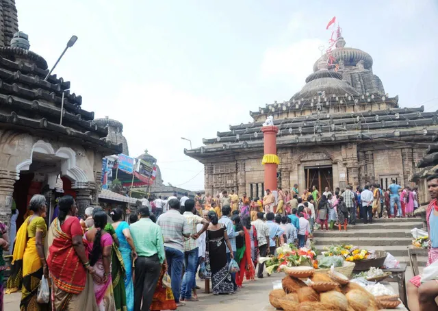 Devotees throng temples in Odisha on Maha Shivaratri