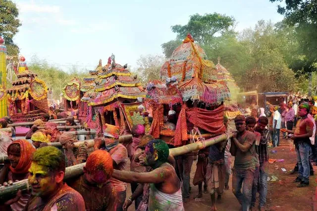 Dola Purnima: Odisha celebrates the festival of colours with Lord Jagannath