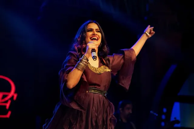 5 times Odisha's Sona Mohapatra made headlines for the wrong reasons!