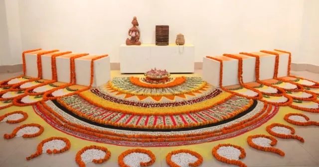 These flower rangolis at an exhibition in Odisha capital will make you drool over the vibrant designs
