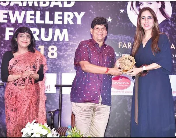 "Design is the essence of jewellery," says gemologist Farah Khan Ali at Sambad Jewellery Forum 2018