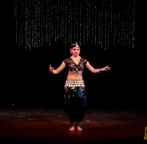 Interesting watch: Odisha's Nitisha Nanda choreographs Odissi with belly dancing and the result will amaze you