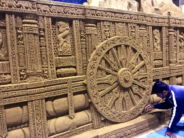 Watch: Sudarsan Pattnaik's sand art wows in Japan sand exhibition