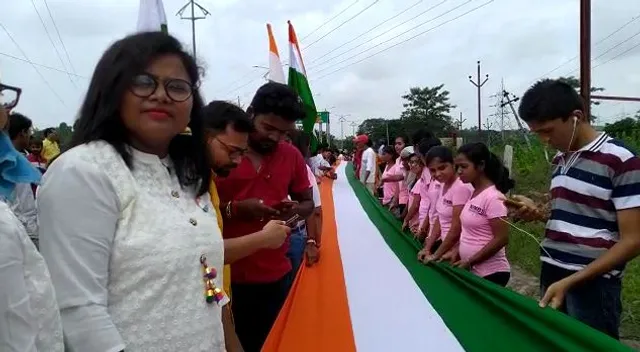Watch: Over 15-km-long tricolour displayed in Odisha's Rourkela