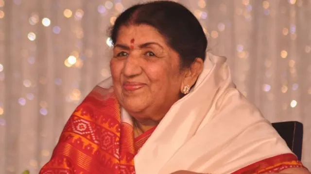 Lata Mangeshkar launches Marathi album on Gudi Padwa