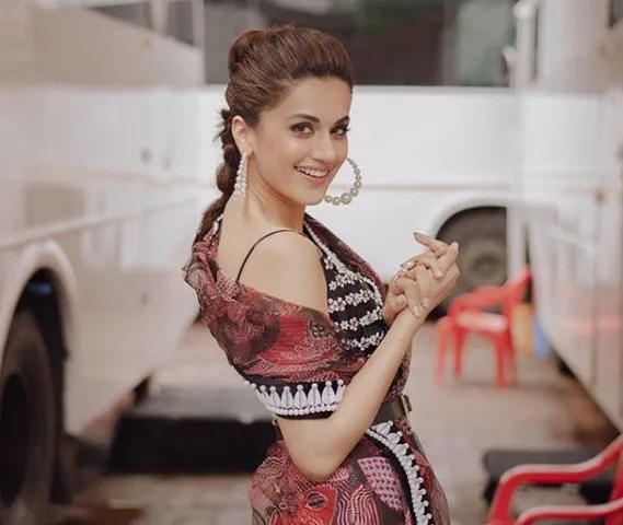 Taapsee Pannu trains in open ground amidst lockdown