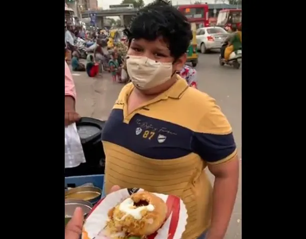 Support pours in for 14-yr-old Ahmedabad boy selling Dahi Kachori as video goes viral