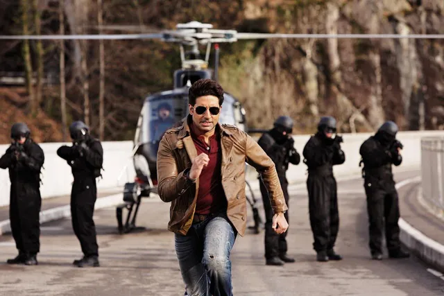 Big B confirms son Abhishek Bachchan’s casting in SRK-starrer ‘King’