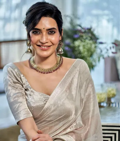 Karishma Tanna on winning award for 'Scoop': 'Now, I am known as a pretty girl with acting talent'