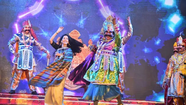 (Watch) Bargarh Dhanu Jatra: Kansa Maharaj shakes a leg with Ollywood actress Anu Choudhury