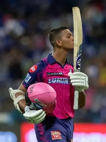 MOST RUN IN AN IPL SEASON BY AN UNCAPPED BATSMAN