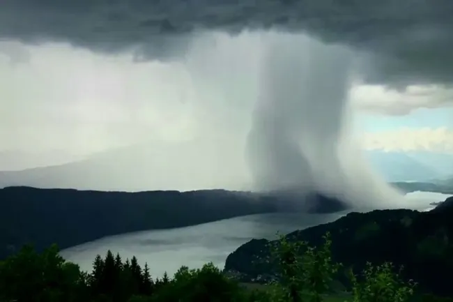 What is Cloud Bursting : आसान भाषा में समझें आखिर क्या होता है 'बादल का फटना '