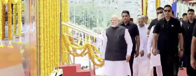 vande bharat-modi