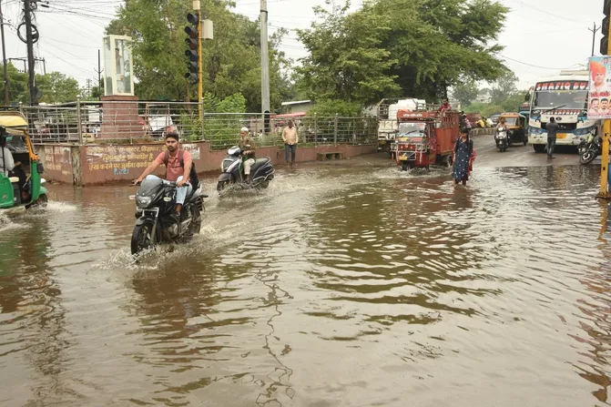 MP weather: Heavy rain alert in 12 districts of Madhya Pradesh today, heavy rain will start in the entire stat
