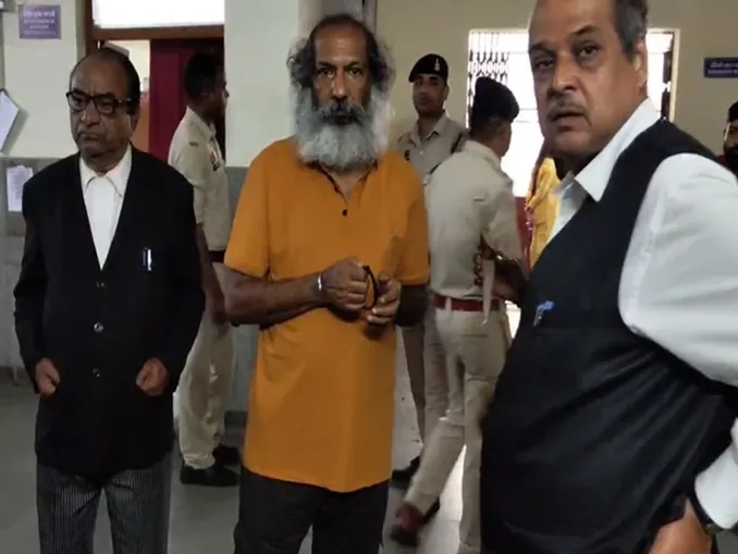 KK Srivastava, a close aide of Bhupesh Baghel, sent to jail | भूपेश बघेल के  करीबी 'तांत्रिक-KK' को कोर्ट ने भेजा जेल: 21 जुलाई को होगी अगली सुनवाई, 500  करोड़ का टेंडर