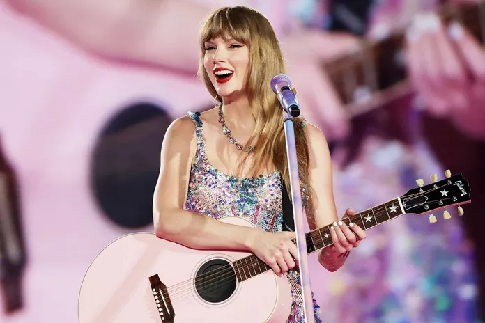 taylor-swift-eras-tour-120524-1-dc9fb130315f4ccfb1122d69691c2eff