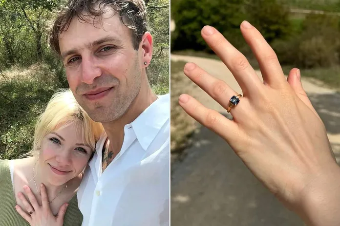 carly-rae-jepsen-engagement-tout-092324-b15b187081fd45f9a5947ba96a150a9d