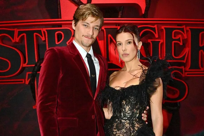 Millie-Bobby-Brown-Jake-Bongiovi-1-110725-7d447a0869e74bafbf9f1b4044dd651e