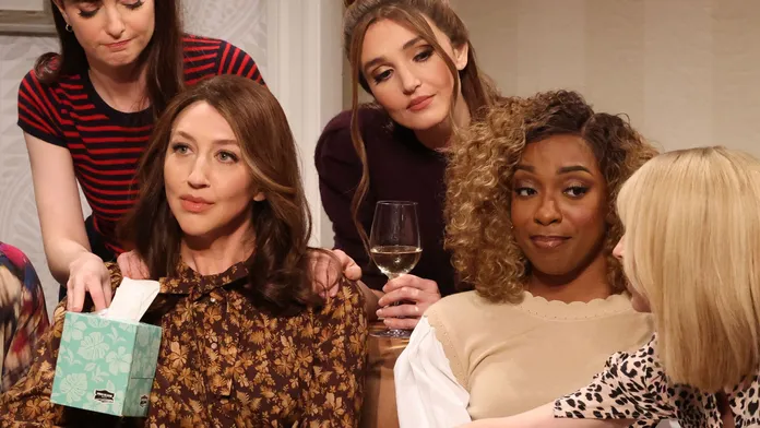 Beloved SNL star bids emotional farewell to show after 'seven unforgettable  seasons' | HELLO!