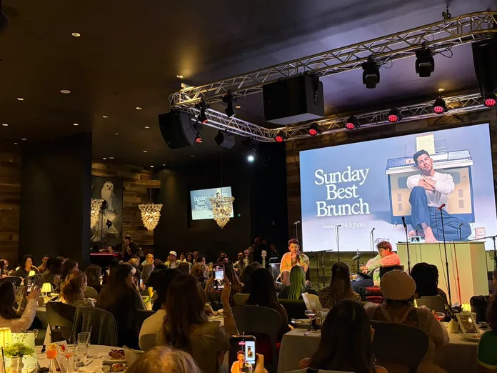 Seeing the whole family there to support Nick was so sweet. 😭 Thank you  for choosing Vegas to share Sunday Best with us @nickjonas! 🫶🏽