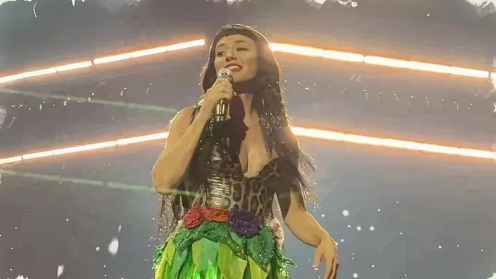 Katy Perry confirma romance com Justin Trudeau enquanto rejeita proposta de  casamento de fã