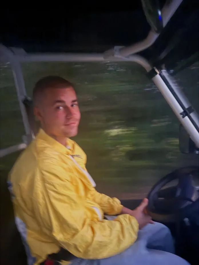 Justin and Hailey Bieber Share Sweet Kiss at Kendall Jenner's Birthday  ...Middle East