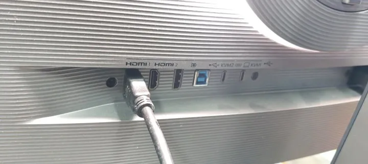 BenQ RD320U Ports Review