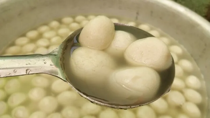Gorom Rosogolla