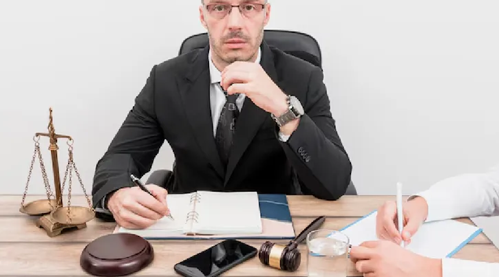 What a Top Injury Law Firm Looks for in a Winning Case