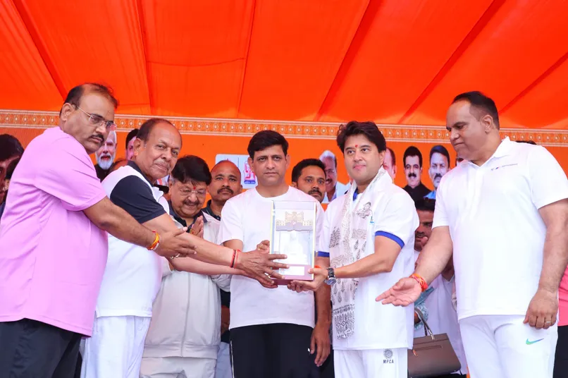 yoga indore  mayor