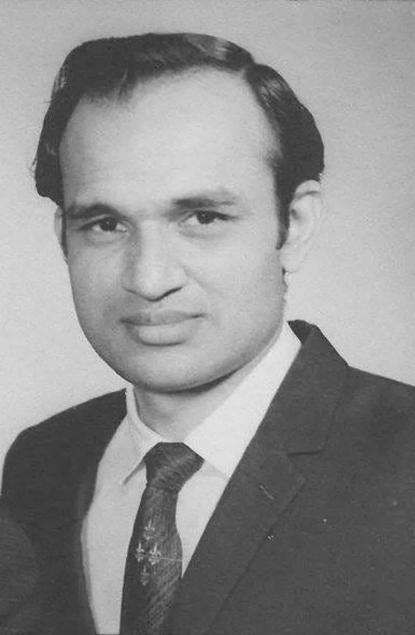 प्रसिद्ध हिंदी फिल्म संगीतकार 'पद्मश्री' कल्याणजी वीरजी शाह (कल्याणजी-आनंदजी)  को उनकी 17वीं पुण्य तिथि पर श्रद्धांजलि। | बॉलीवूडायरेक्ट ...