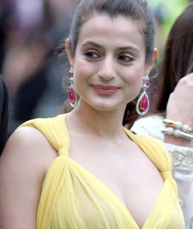 Ameesha Patel 