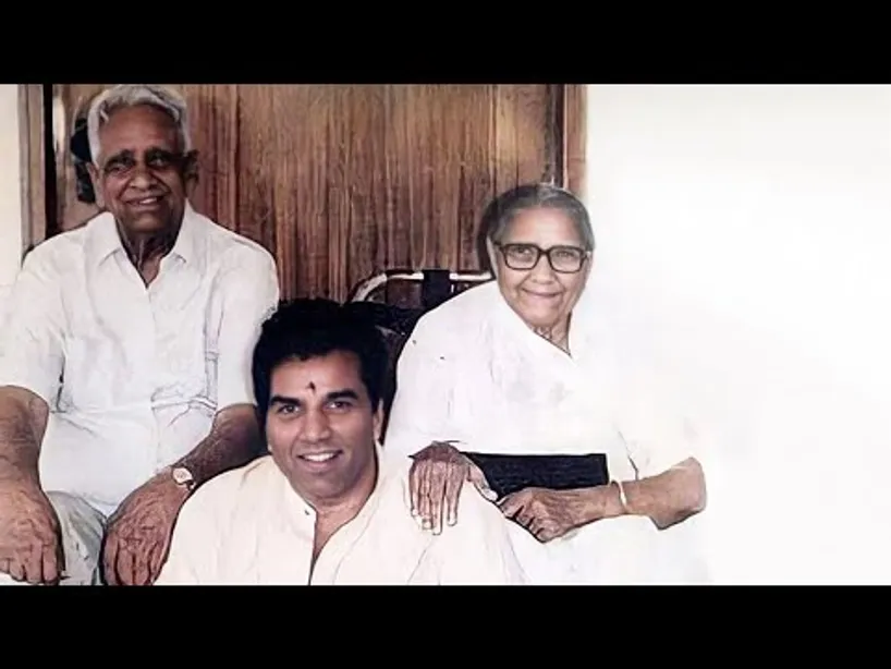 Legendary Actor Dharmendra With His Father & Mother, All Family Members -  YouTube