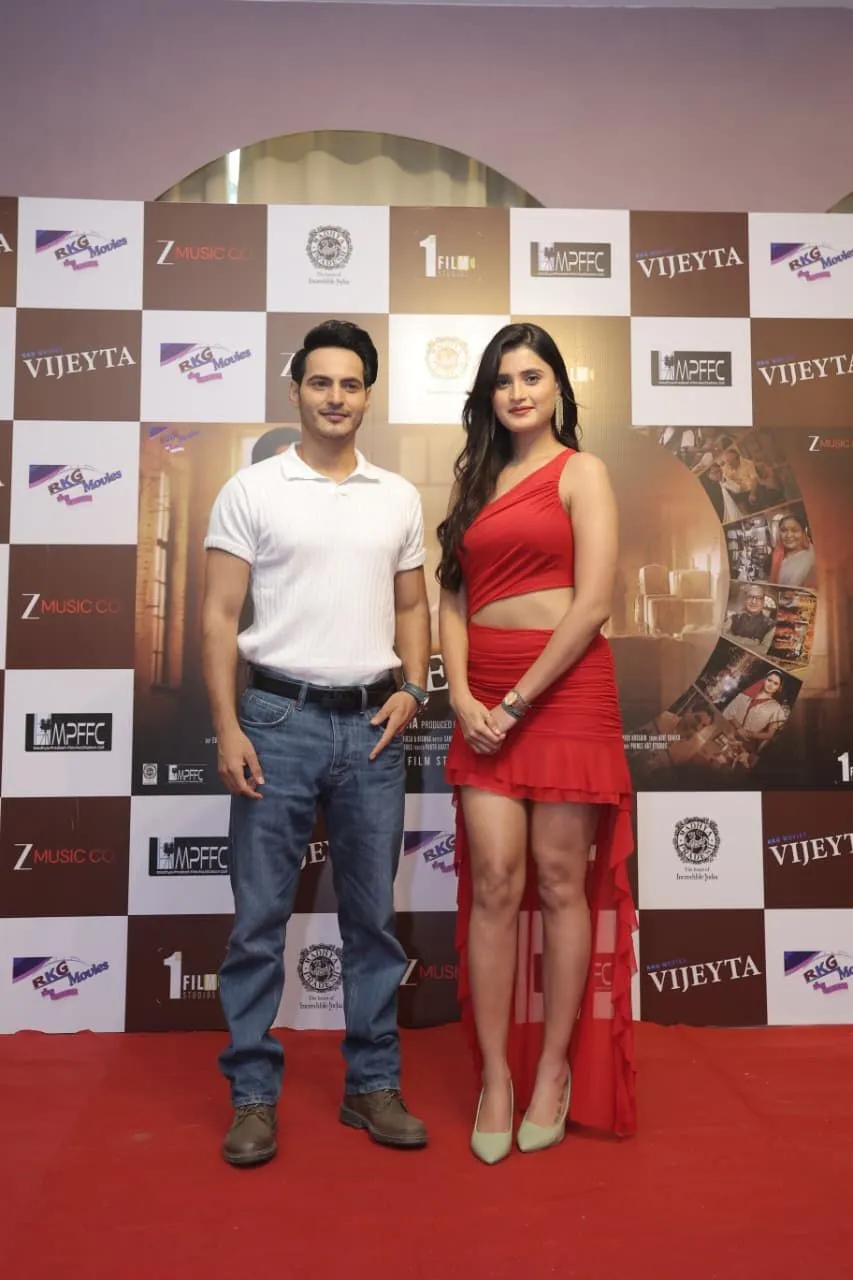 Hiten Tejwani Ravi Bhatia Bharti Awasthi at Vijeyta Trailer Launch— Zero to Hero, A Real-Life Journey Unfolds (6)