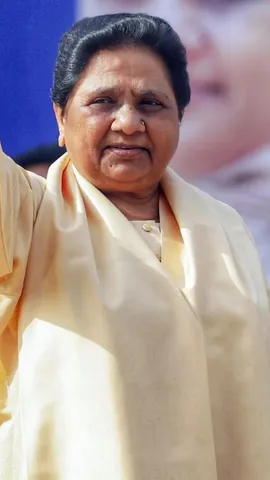 mayawati birthday celebration photo hindi news