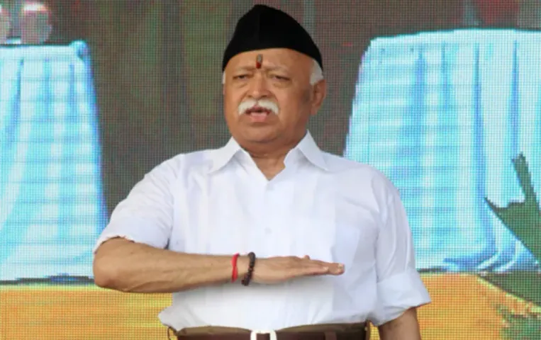 विजयादशमी उत्सव में बोले मोहन भागवत: निर्भरता मजबूरी न बने, पहलगाम हमले से दोस्त-दुश्मनों का पता चला