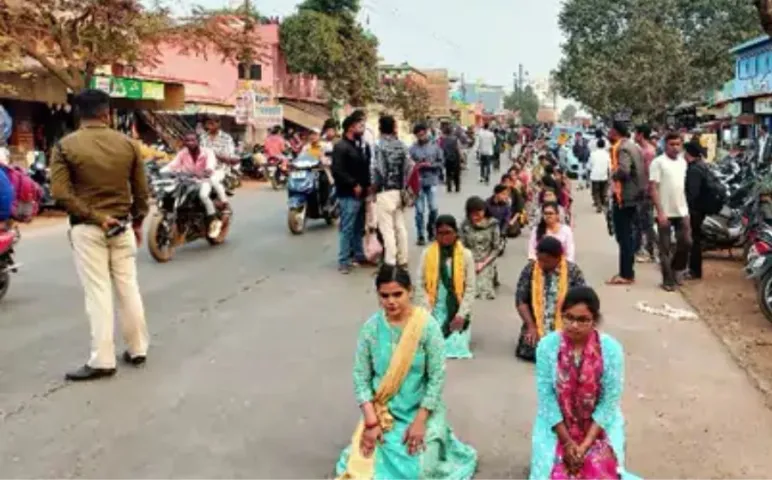 CG B.Ed Teachers Protest