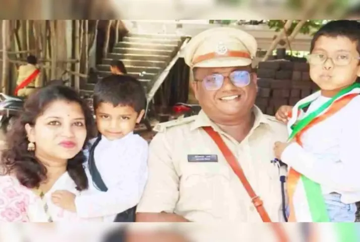 CG Shaheed ASP Akash Rao Girpunje wife compassionate