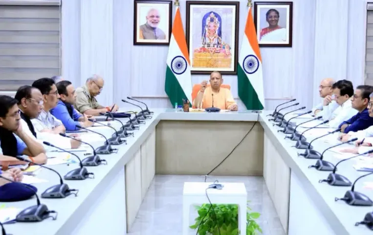 _CM Yogi order free hand officers immediate action against plot cast conflict zxc