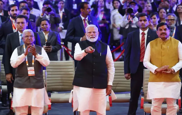 GIS-Bhopal-2025-PM-Modi-Launch-Sarkari-Policy