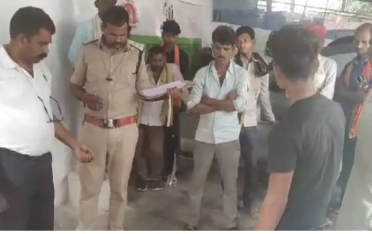 छतरपुर में गोली मारकर पूर्व सरपंच की हत्या: पिता और भाई ने छिपकर बचाई जान, इलाके में दहशत