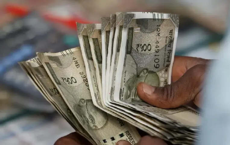 Satna Employment Assistant Corruption Case