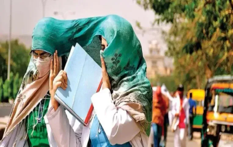 UP Weather Today: यूपी में भीषण गर्मी का प्रकोप, गोरखपुर से गाजीपुर तक वॉर्म नाइट अलर्ट, 16 मई से लू और बढ़ेगी